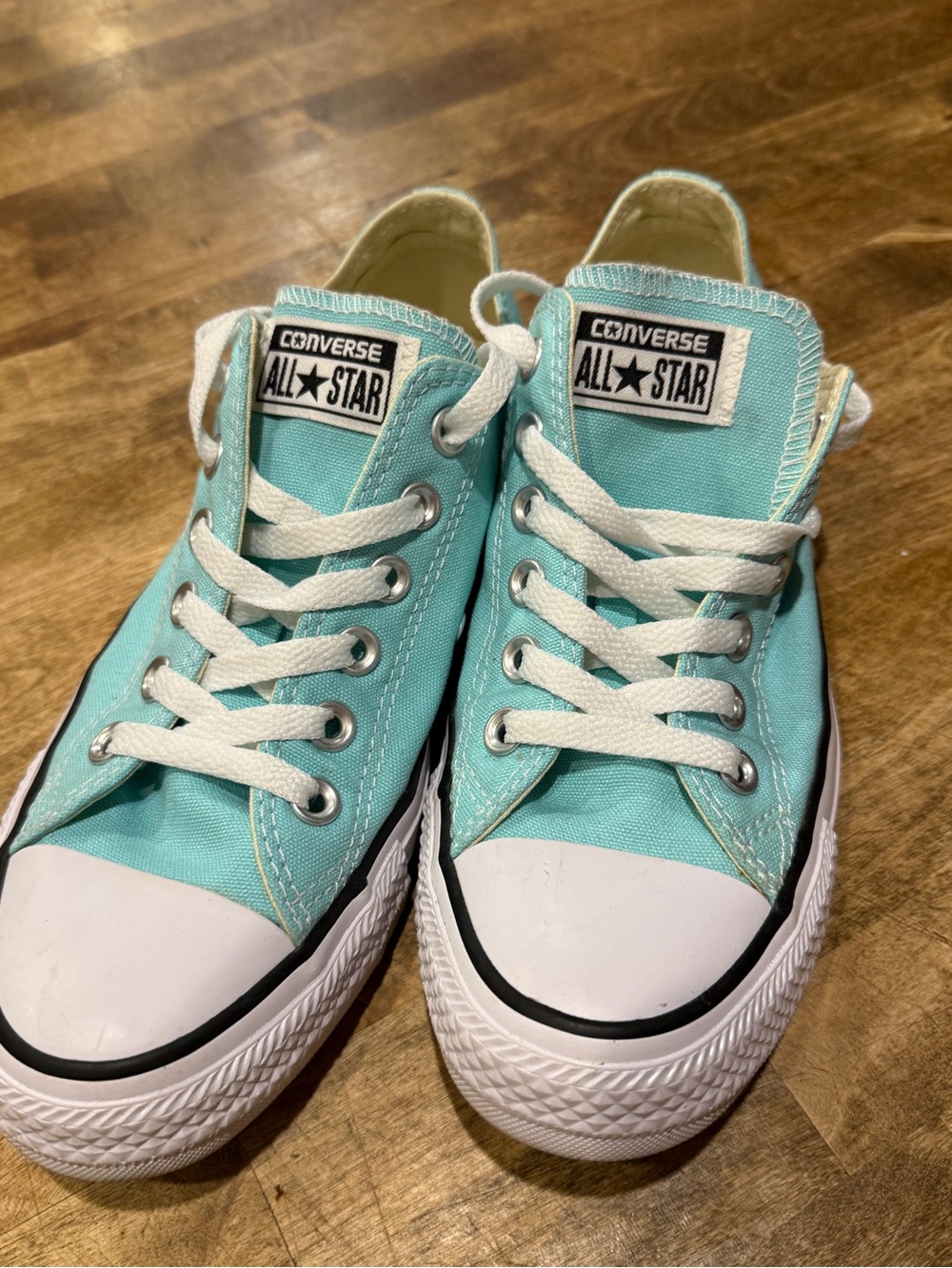 Converse teal low top sneakers size 7 women NWOT